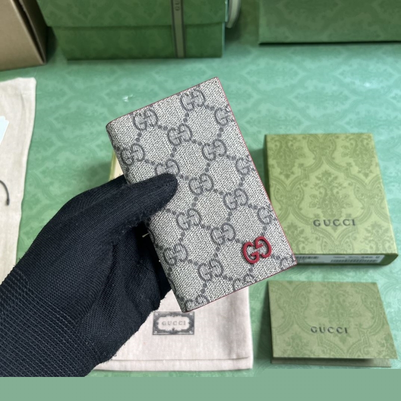 G*u*i wallets & purse